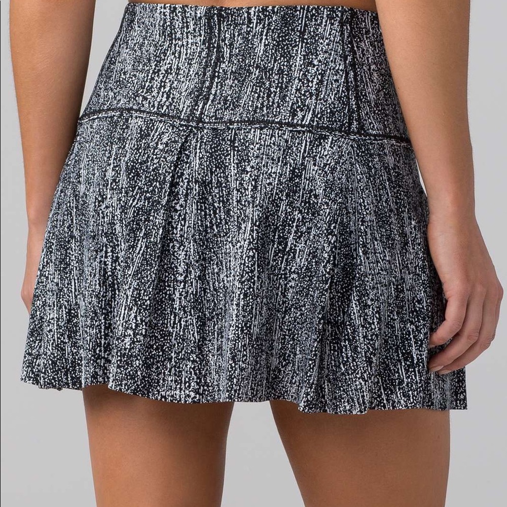 Lululemon Lost in Pace: Size 8
